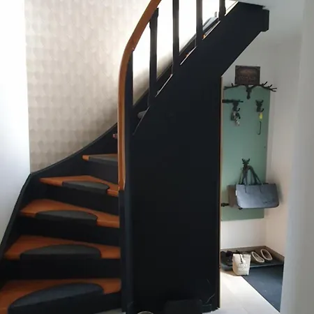 펜션 Maarburg 우멘