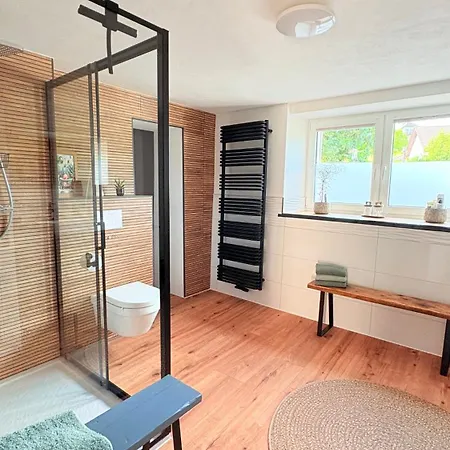 펜션 Maarburg 우멘